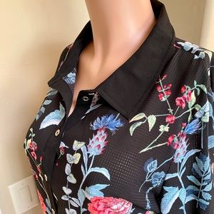 Tommy Hilfiger Black/Floral Pattern Blouse Size L